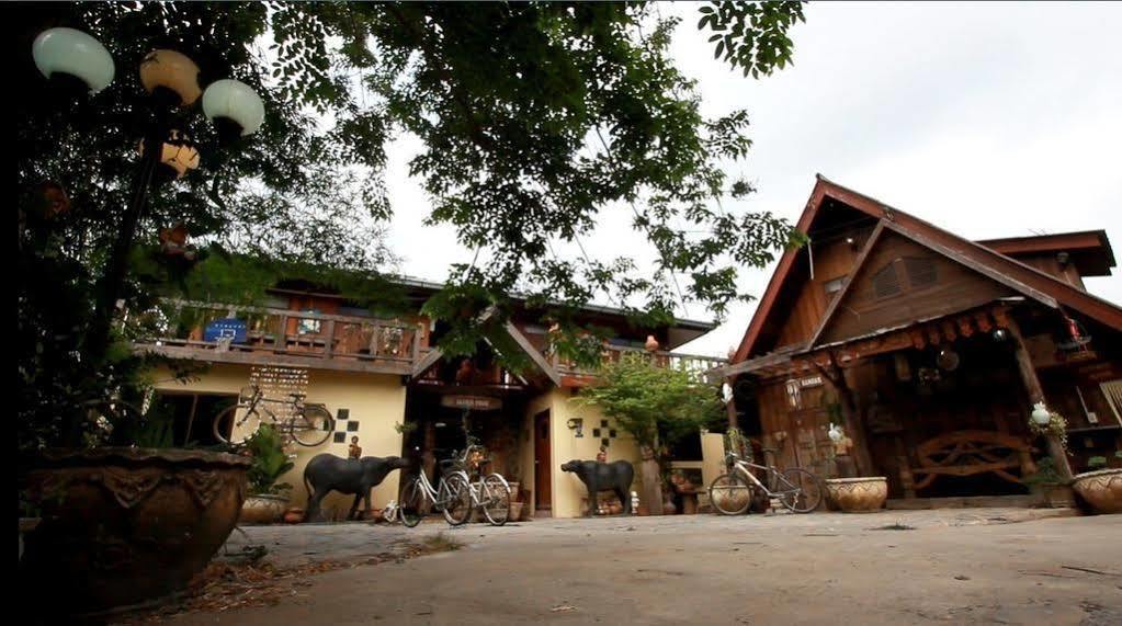 Ban Bua House 1 Lägenhet Phra Nakhon Si Ayutthaya Exteriör bild
